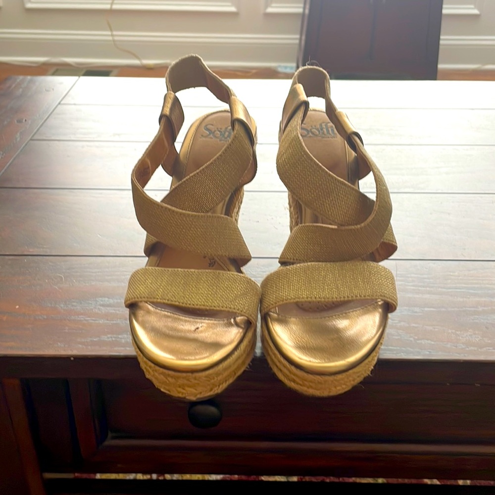 Super comfortable wedges!